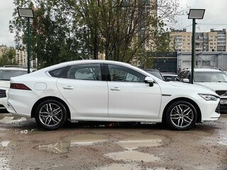 2022 BYD Qin Plus DM-i I, белый, 1299000 рублей, вид 5