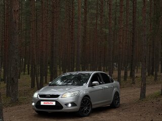 2011 Ford Focus II Рестайлинг, серебристый, 550000 рублей, вид 1