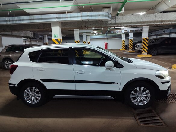 2016 Suzuki SX4 II (S-Cross) Рестайлинг, белый, 1800000 рублей - вид 2