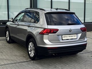 2020 Volkswagen Tiguan II, серый, 2765000 рублей, вид 3