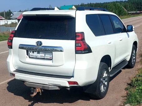 2019 Toyota Land Cruiser Prado 150 Series Рестайлинг 2, белый, 5200000 рублей, вид 3