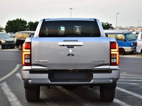 2026 Mitsubishi L200 VI, серый, 4802000 рублей, вид 4