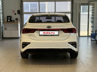 2021 Kia Cerato IV, белый, 1600000 рублей, вид 3