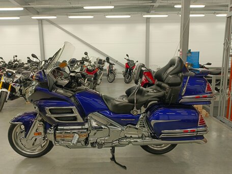 2003 Honda GL 1800 Gold Wing, синий, 930000 рублей, вид 4