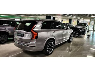 2026 Volvo XC90 B5 II Рестайлинг 2, серый, 10850000 рублей, вид 3