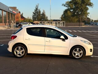 2011 Peugeot 207 I Рестайлинг, белый, 374000 рублей, вид 5