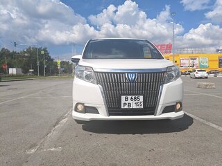 2014 Toyota Esquire I, белый, 1700000 рублей, вид 1