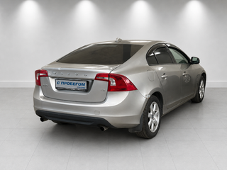 2011 Volvo S60 II, бежевый, 750000 рублей, вид 4