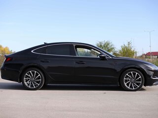 2021 Hyundai Sonata VIII (DN8), чёрный, 2416380 рублей, вид 4