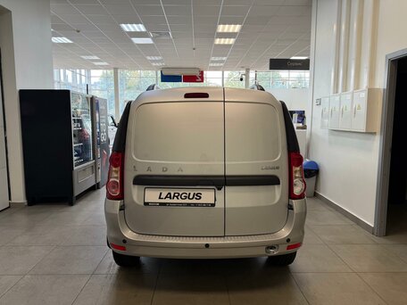 2026 LADA (ВАЗ) Largus, серебристый, 1817000 рублей, вид 4