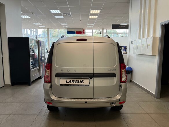 2026 LADA (ВАЗ) Largus, серебристый - вид 3