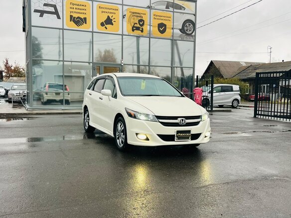 2010 Honda Stream II Рестайлинг, белый, 1279000 рублей - вид 4
