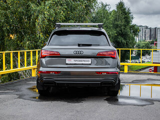 2021 Audi Q5 45 TFSI II (FY) Рестайлинг, серый, 5699000 рублей, вид 5