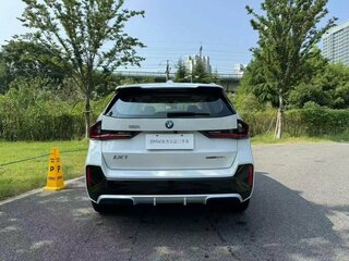 2025 BMW iX1 eDrive 25L, белый, 4999000 рублей, вид 4