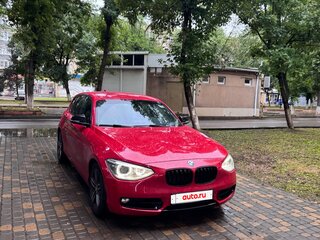 2012 BMW 1 серии 118i II (F20/F21), красный, 1200000 рублей, вид 4