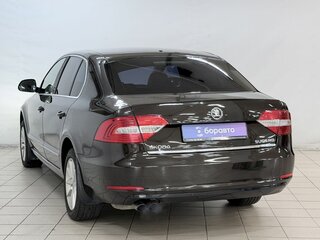 2013 Skoda Superb DSG II Рестайлинг, коричневый, 839000 рублей, вид 5