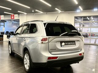 2012 Mitsubishi Outlander III, серебристый, 1365000 рублей, вид 4