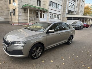 2021 Skoda Rapid II, серый, 1600000 рублей, вид 3
