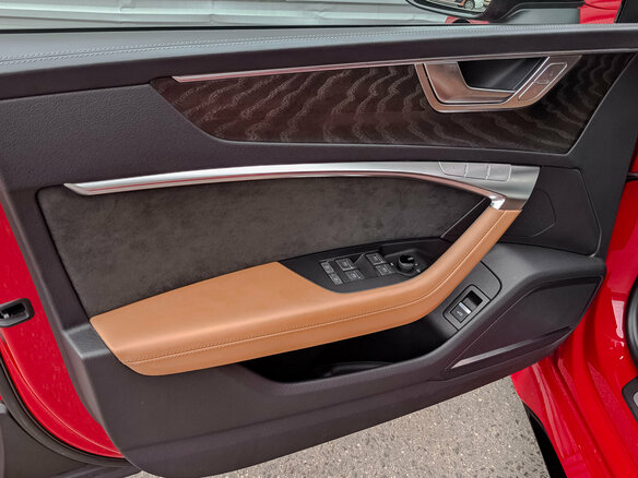 2021 Audi RS 7 II (4K), красный, 14650000 рублей - вид 19