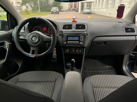 2010 Volkswagen Polo V, синий, 580000 рублей - вид 19