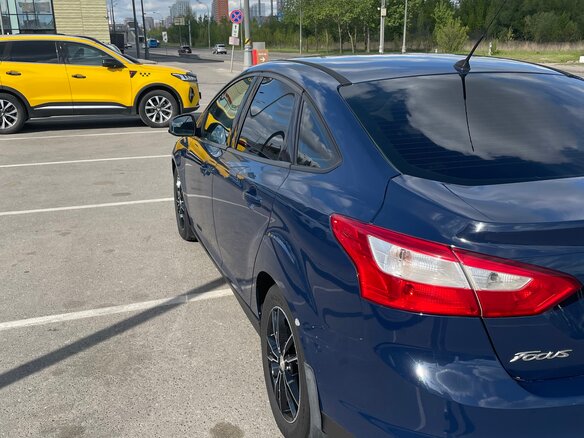 2012 Ford Focus III, синий - вид 11