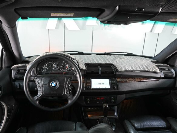 2001 BMW X5 4.4i I (E53), серебристый, 1049000 рублей - вид 5