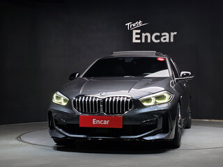 2020 BMW 1 серии 118d III (F40), серый, 2630000 рублей, вид 3