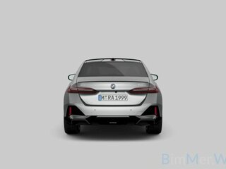 2026 BMW 5 серии 540d xDrive VIII (G60/G61/G68), серый, 14190000 рублей, вид 3