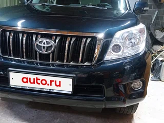 2013 Toyota Land Cruiser Prado 4-speed 150 Series Рестайлинг 1, серый, 2750000 рублей, вид 3