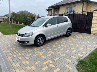2013 Volkswagen Golf Plus II, серебристый, 835000 рублей, вид 1