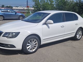 2013 Skoda Superb DSG II Рестайлинг, белый, 980000 рублей, вид 1
