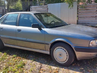 1992 Audi 80 V (B4), серый, 170000 рублей, вид 5