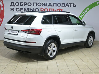 2018 Skoda Kodiaq I, белый, 1785000 рублей, вид 4