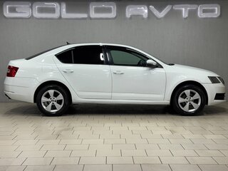 2018 Skoda Octavia III (A7) Рестайлинг, белый, 880000 рублей, вид 4