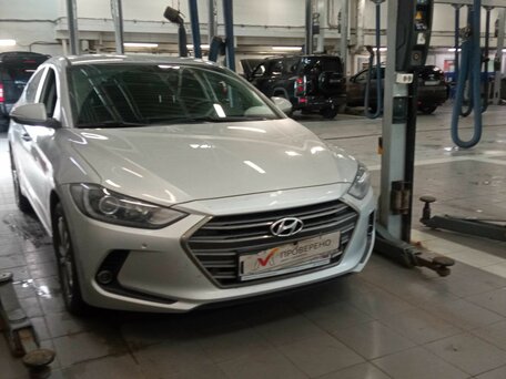 2018 Hyundai Elantra VI (AD) Рестайлинг, серебристый, 1545000 рублей, вид 2