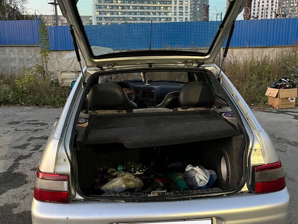 2004 Lada (ВАЗ) 2112, серебристый, 150000 рублей - вид 7