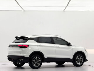2022 Geely Binyue I Рестайлинг, белый, 1350000 рублей, вид 2