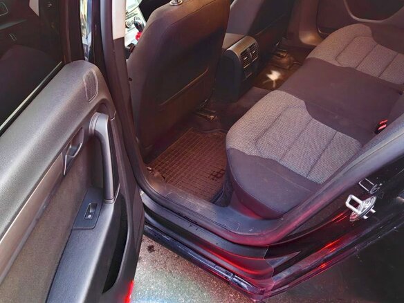 2012 Volkswagen Passat B7, чёрный, 860000 рублей - вид 12