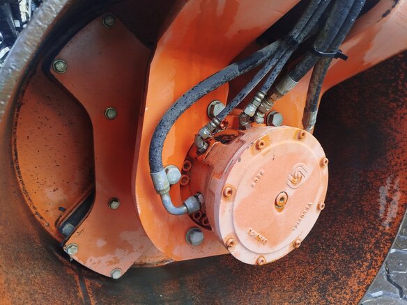 2015 Hitachi EX75, красный, 2999900 рублей - вид 11