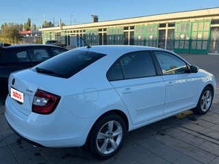 2018 Skoda Rapid I Рестайлинг, белый, 950000 рублей, вид 3