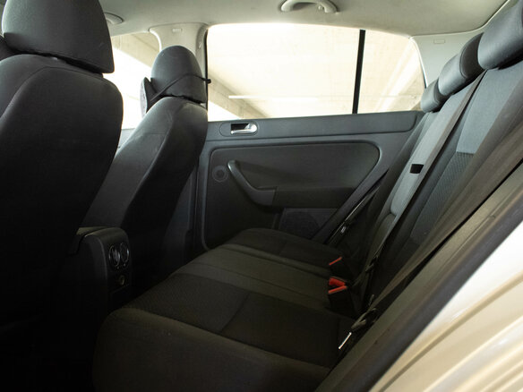 2011 Volkswagen Golf Plus II, серебристый, 719000 рублей - вид 15