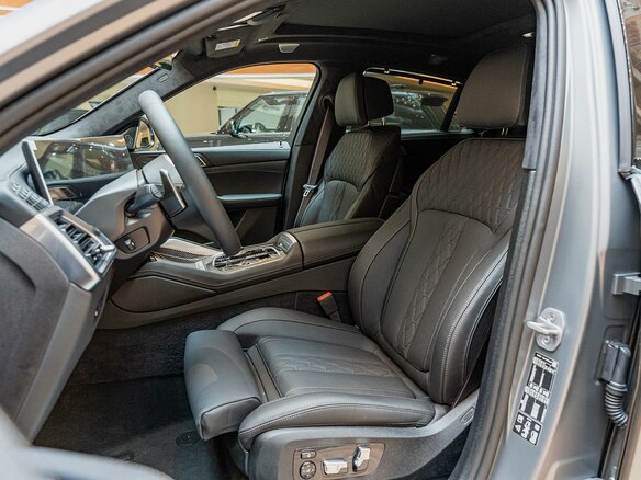 2026 BMW X6 40i III (G06) Рестайлинг, серый, 16390000 рублей - вид 23