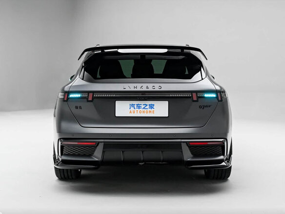 2026 Lynk & Co 07 GT I Рестайлинг, серый, 4860000 рублей - вид 3