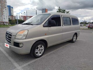 2005 Hyundai H-1 I Рестайлинг, бежевый, 470000 рублей, вид 1
