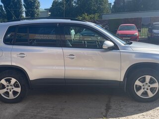 2009 Volkswagen Tiguan I, серебристый, 850000 рублей, вид 4