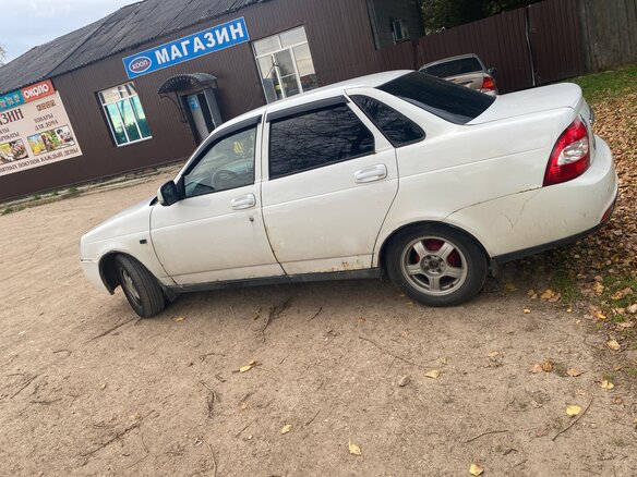 2011 Lada (ВАЗ) Priora I, белый, 223000 рублей - вид 2
