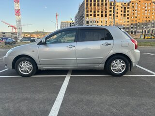2002 Toyota Allex I Рестайлинг, серебристый, 600000 рублей, вид 4