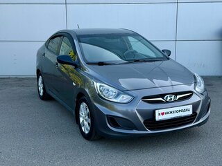 2011 Hyundai Solaris I, чёрный, 612000 рублей, вид 2