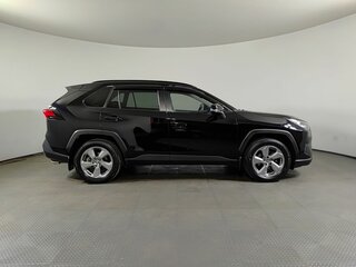 2020 Toyota RAV4 V (XA50), чёрный, 2835000 рублей, вид 4