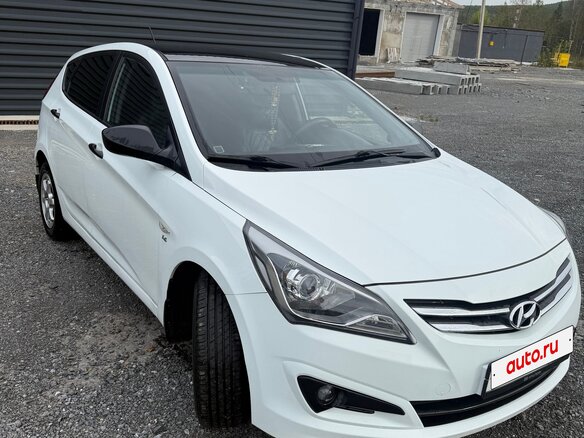 2015 Hyundai Solaris I Рестайлинг, белый - вид 3